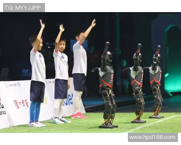 南京足球队与重庆足球队赛后复盘分析团队配合与战术执行的关键因素 南京足球队与重庆足球队赛后复盘分析团队配合与战术执行的关键因素