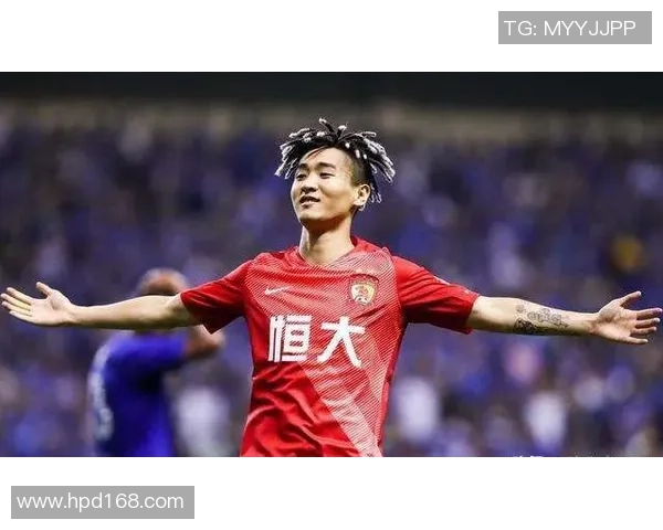 当今足坛巨星风云榜揭晓现役明星球员的精彩表现与成就分析 当今足坛巨星风云榜揭晓现役明星球员的精彩表现与成就分析